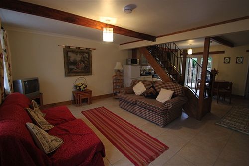Afon Duad Inn Cwm-Duad エクステリア 写真